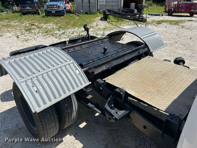 image for item FC2792 2012 Dodge Ram 3500 Heavy Duty Crew Cab pickup truck cab and chassis