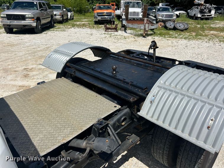 image for item FC2792 2012 Dodge Ram 3500 Heavy Duty Crew Cab pickup truck cab and chassis