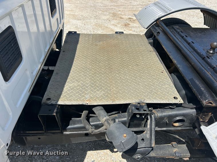 image for item FC2792 2012 Dodge Ram 3500 Heavy Duty Crew Cab pickup truck cab and chassis