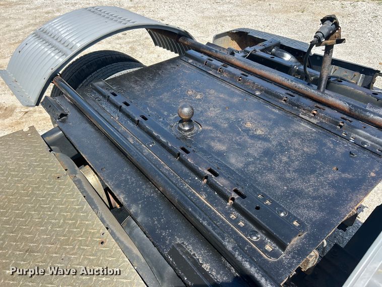 image for item FC2792 2012 Dodge Ram 3500 Heavy Duty Crew Cab pickup truck cab and chassis
