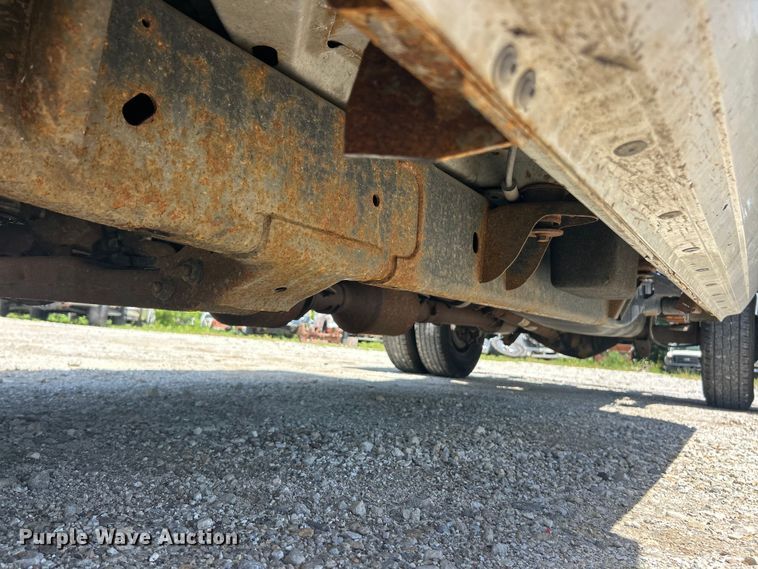 image for item FC2792 2012 Dodge Ram 3500 Heavy Duty Crew Cab pickup truck cab and chassis