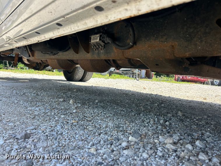image for item FC2792 2012 Dodge Ram 3500 Heavy Duty Crew Cab pickup truck cab and chassis