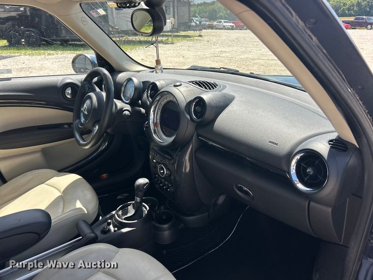 image for item FC2793 2014 Mini Cooper Countryman 