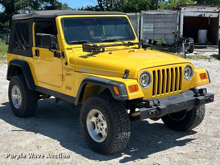 image for item FC2795 2000 Jeep Wrangler Sport SUV