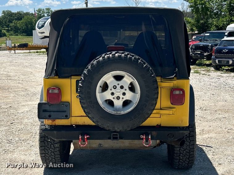 image for item FC2795 2000 Jeep Wrangler Sport SUV