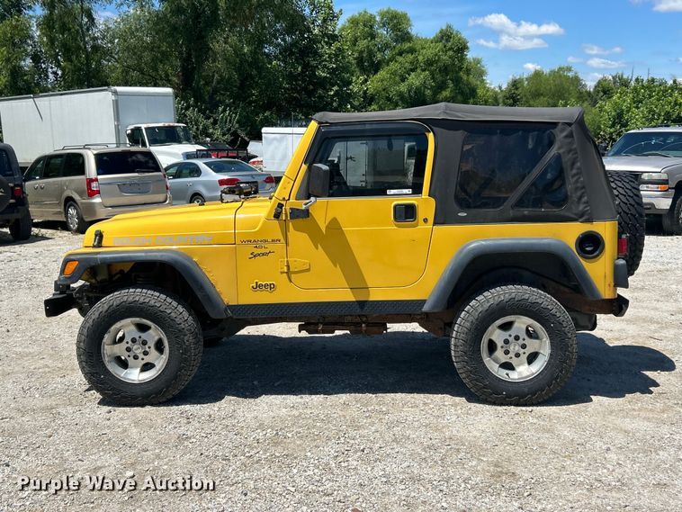 image for item FC2795 2000 Jeep Wrangler Sport SUV