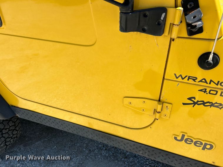 image for item FC2795 2000 Jeep Wrangler Sport SUV