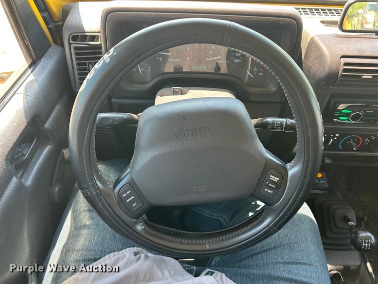 image for item FC2795 2000 Jeep Wrangler Sport SUV
