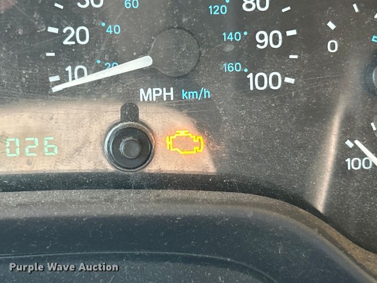 image for item FC2795 2000 Jeep Wrangler Sport SUV