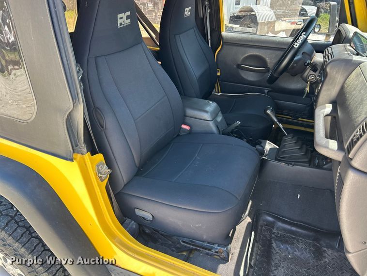 image for item FC2795 2000 Jeep Wrangler Sport SUV