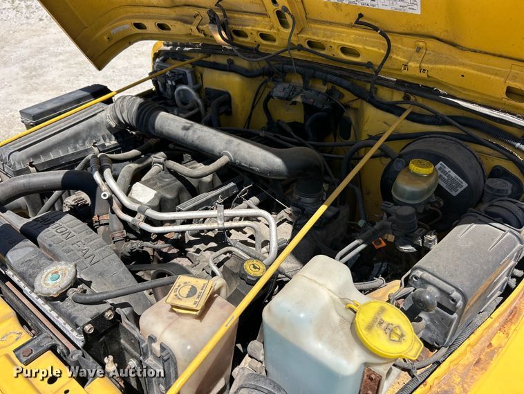 image for item FC2795 2000 Jeep Wrangler Sport SUV