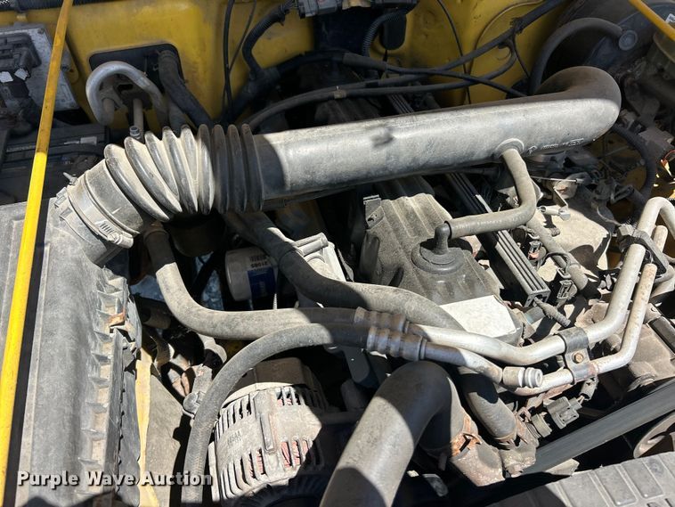 image for item FC2795 2000 Jeep Wrangler Sport SUV