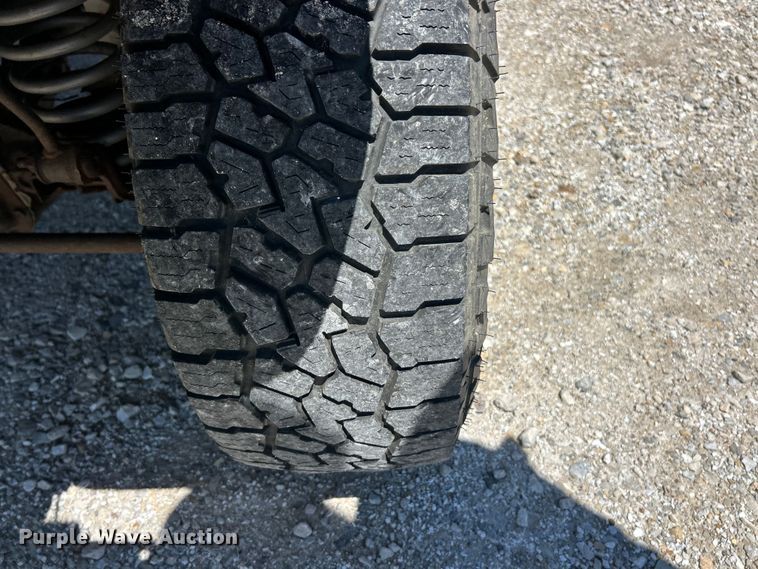image for item FC2795 2000 Jeep Wrangler Sport SUV