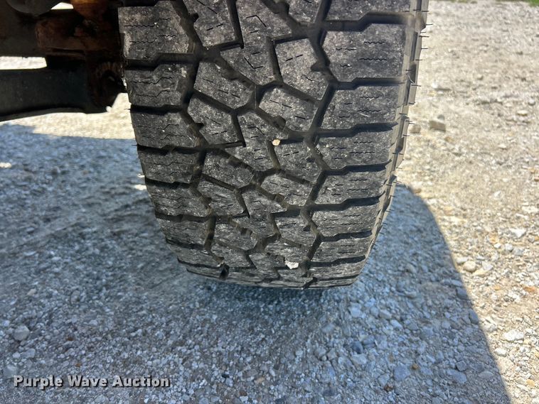 image for item FC2795 2000 Jeep Wrangler Sport SUV