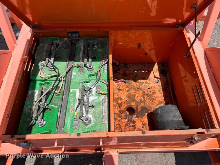 image for item FC2797 Wanco WTSP75-LSAC arrow board trailer