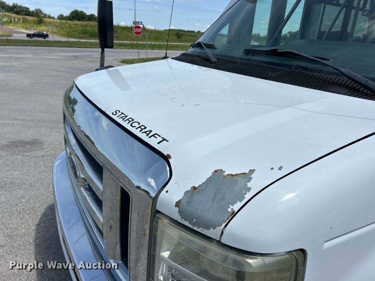 image for item FC2803 2012 Ford E350 Super Duty shuttle bus