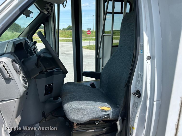 image for item FC2803 2012 Ford E350 Super Duty shuttle bus