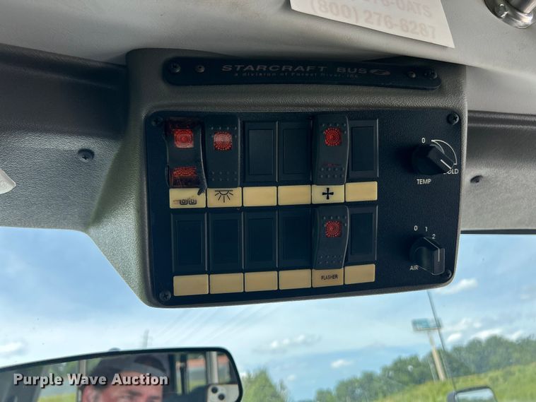 image for item FC2803 2012 Ford E350 Super Duty shuttle bus