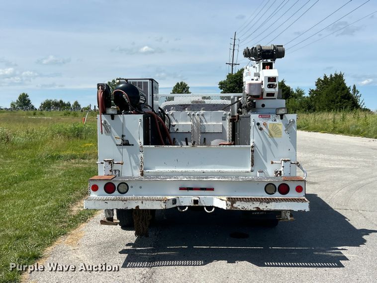 image for item FC2806 2012 Ford F550 XLT Super Duty Ext. Cab utility / service truck