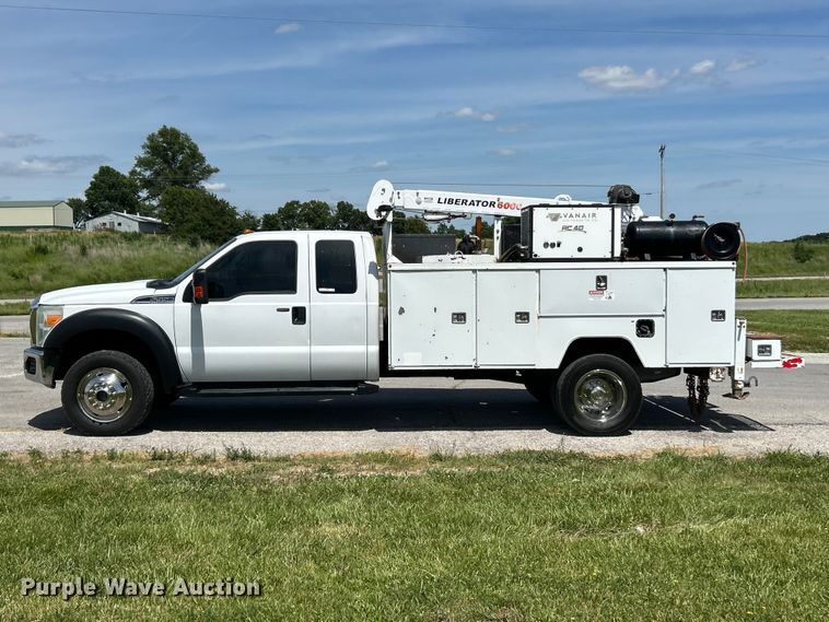 image for item FC2806 2012 Ford F550 XLT Super Duty Ext. Cab utility / service truck