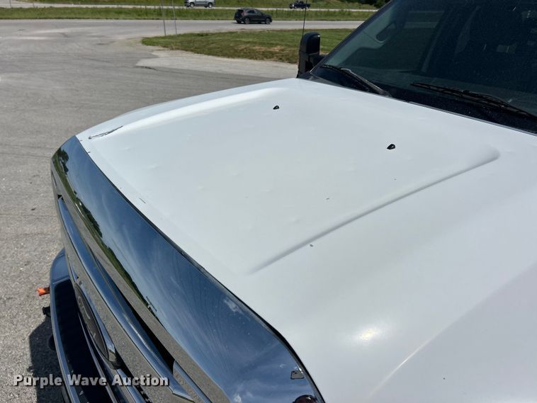 image for item FC2806 2012 Ford F550 XLT Super Duty Ext. Cab utility / service truck