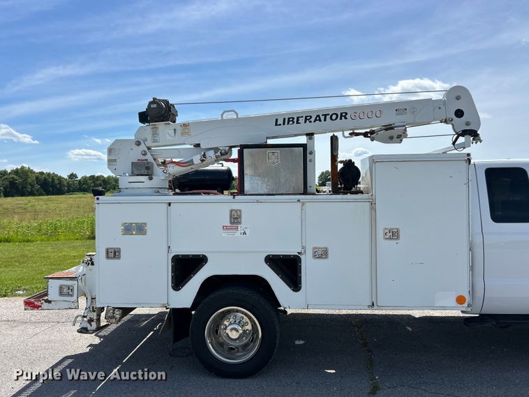 image for item FC2806 2012 Ford F550 XLT Super Duty Ext. Cab utility / service truck
