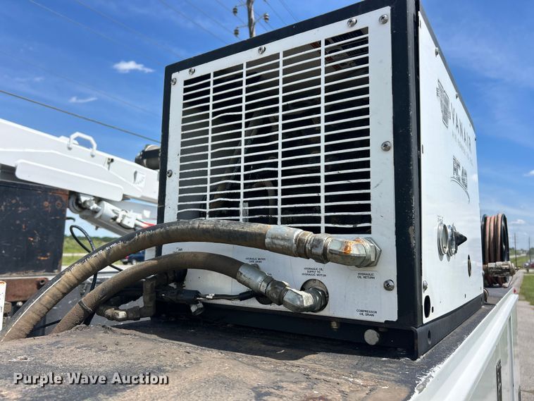 image for item FC2806 2012 Ford F550 XLT Super Duty Ext. Cab utility / service truck