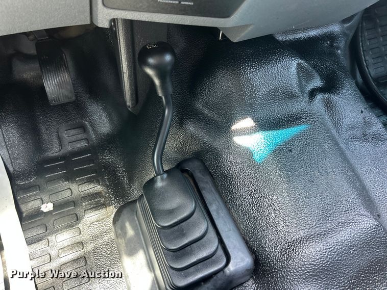 image for item FC2806 2012 Ford F550 XLT Super Duty Ext. Cab utility / service truck