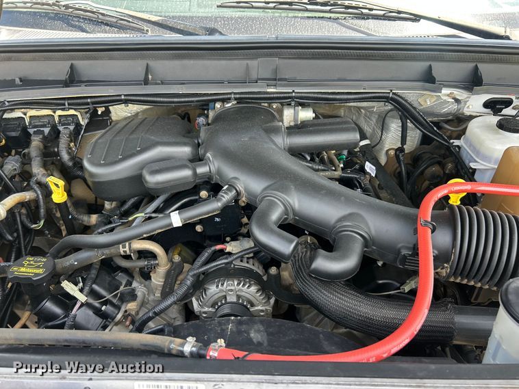 image for item FC2806 2012 Ford F550 XLT Super Duty Ext. Cab utility / service truck