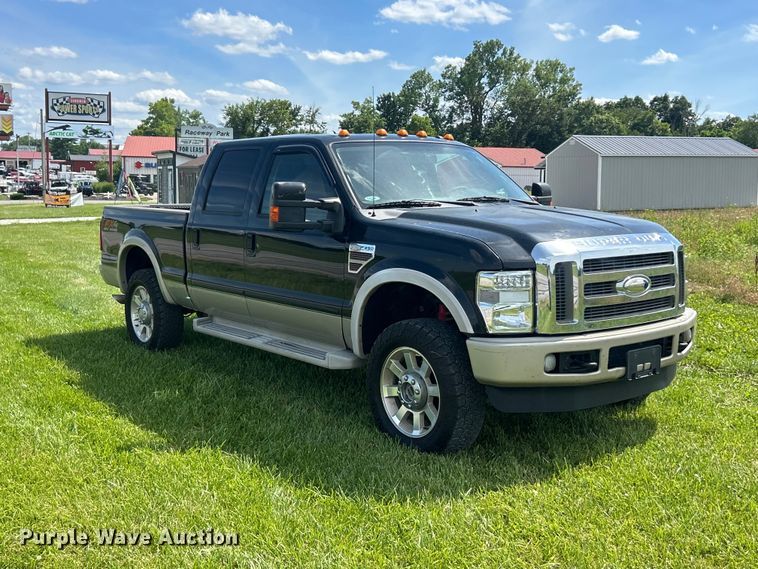 image for item FC2807 2010 Ford F250 Super Duty King Ranch Lariat Crew Cab pickup truck