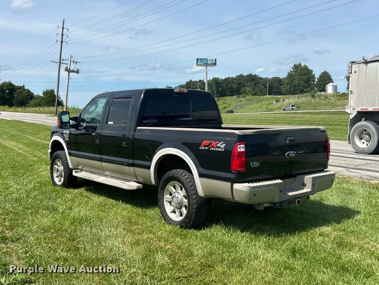 image for item FC2807 2010 Ford F250 Super Duty King Ranch Lariat Crew Cab pickup truck