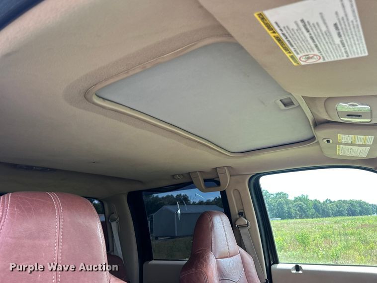 image for item FC2807 2010 Ford F250 Super Duty King Ranch Lariat Crew Cab pickup truck