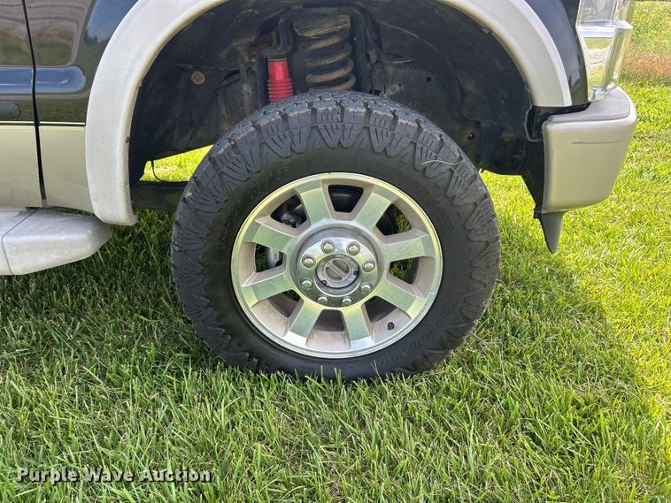 image for item FC2807 2010 Ford F250 Super Duty King Ranch Lariat Crew Cab pickup truck