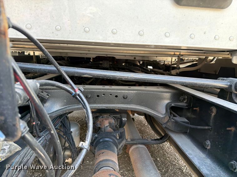 image for item FC3143 2021 Kenworth T680 semi truck