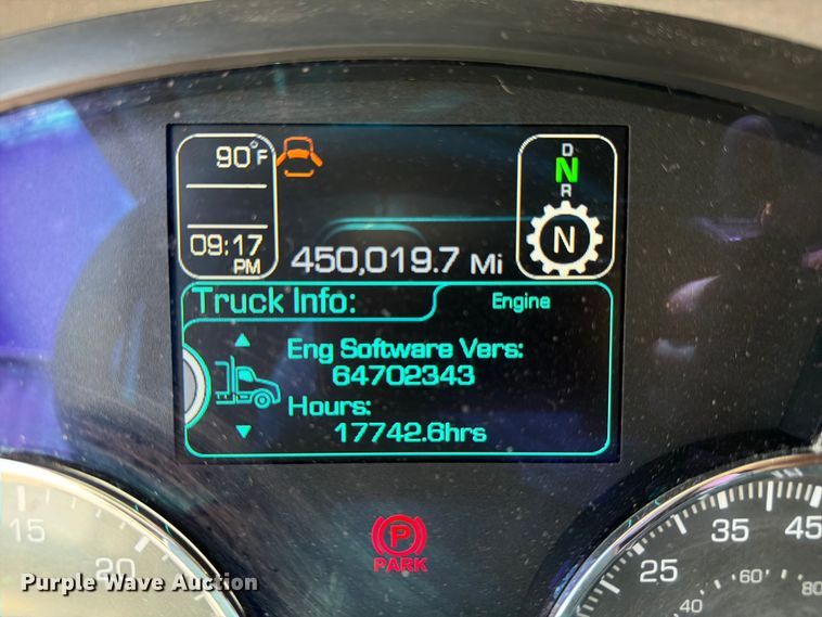 image for item FC3143 2021 Kenworth T680 semi truck