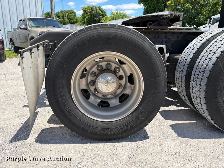 image for item FC3143 2021 Kenworth T680 semi truck
