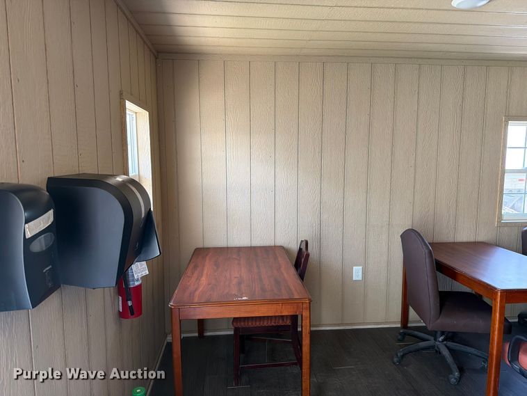 image for item FC3162 Mobile office