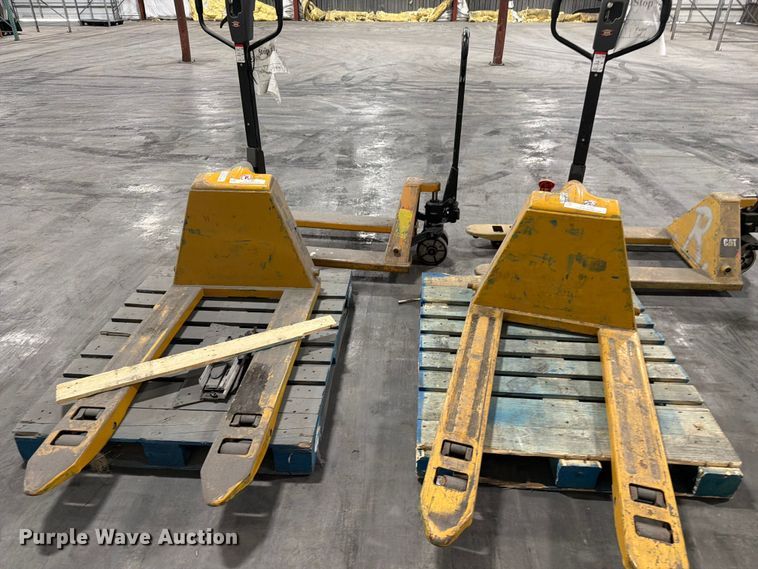 image for item FC3164 (6) pallet jacks