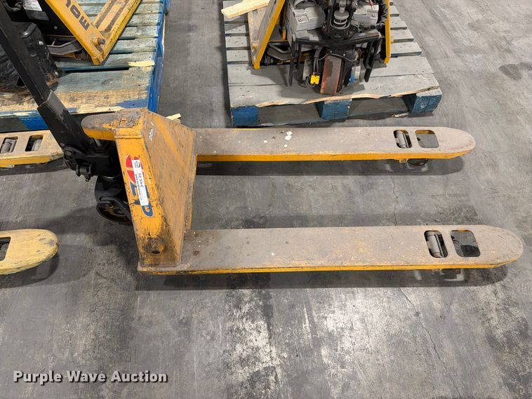image for item FC3164 (6) pallet jacks