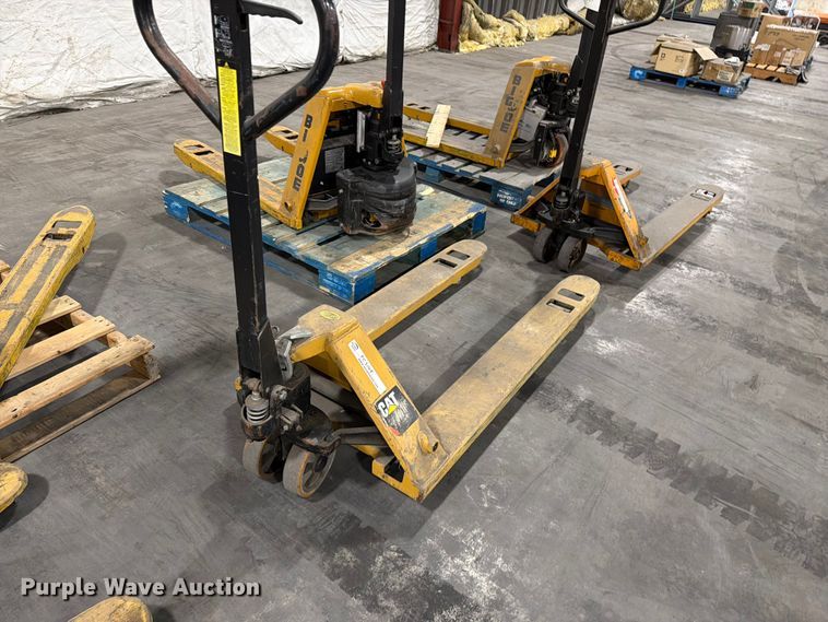 image for item FC3164 (6) pallet jacks