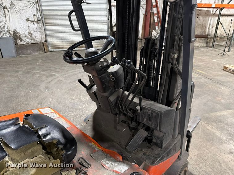 image for item FC3167 Toyota 7FBEU15 forklift