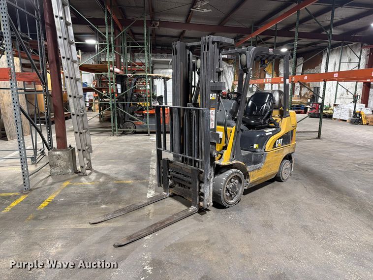 Caterpillar 2C5000 forklift