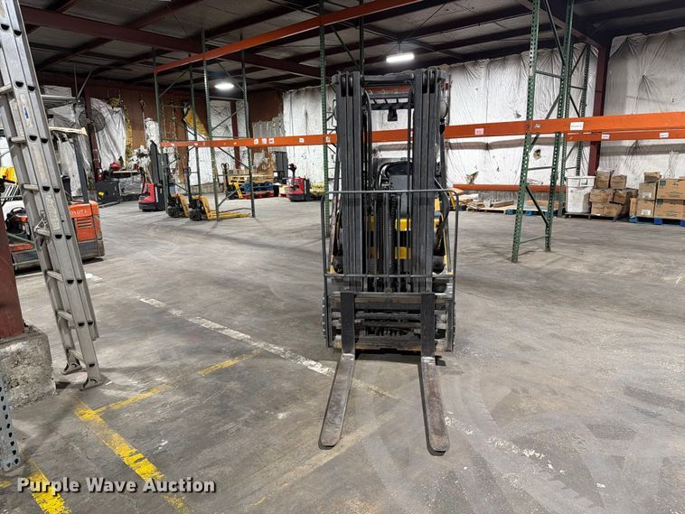 image for item FC3168 Caterpillar 2C5000 forklift