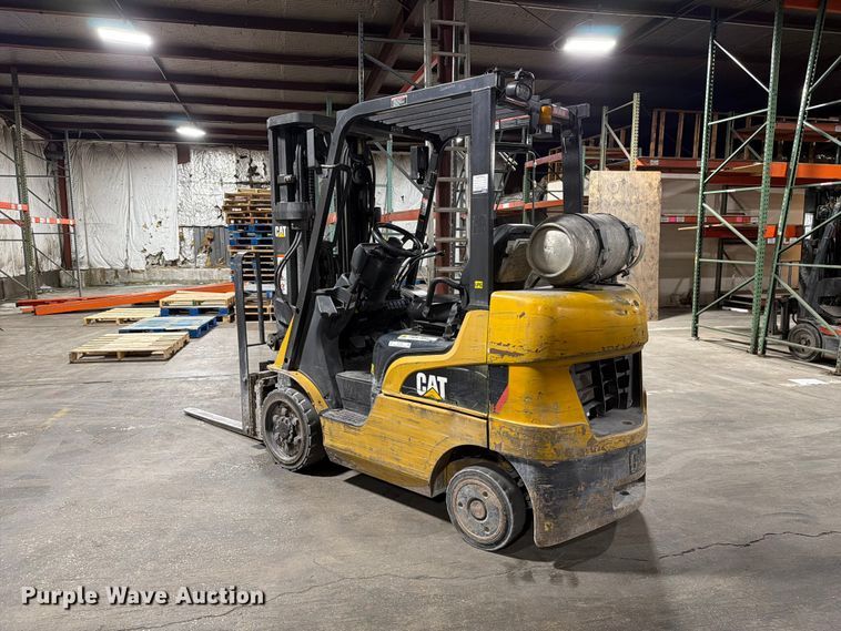 image for item FC3168 Caterpillar 2C5000 forklift