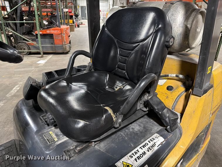 image for item FC3168 Caterpillar 2C5000 forklift