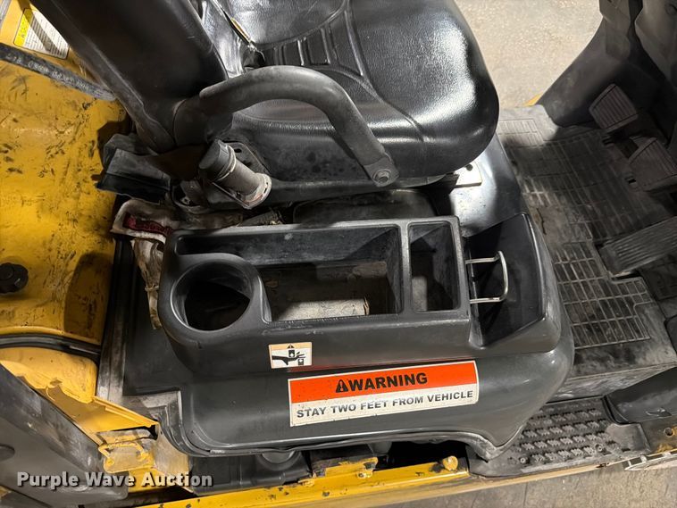 image for item FC3168 Caterpillar 2C5000 forklift