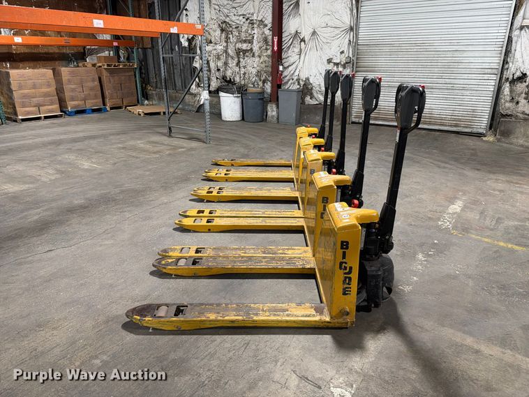 image for item FC3169 (5) Big Joe P-33 pallet jacks