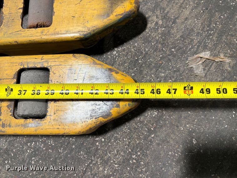image for item FC3169 (5) Big Joe P-33 pallet jacks