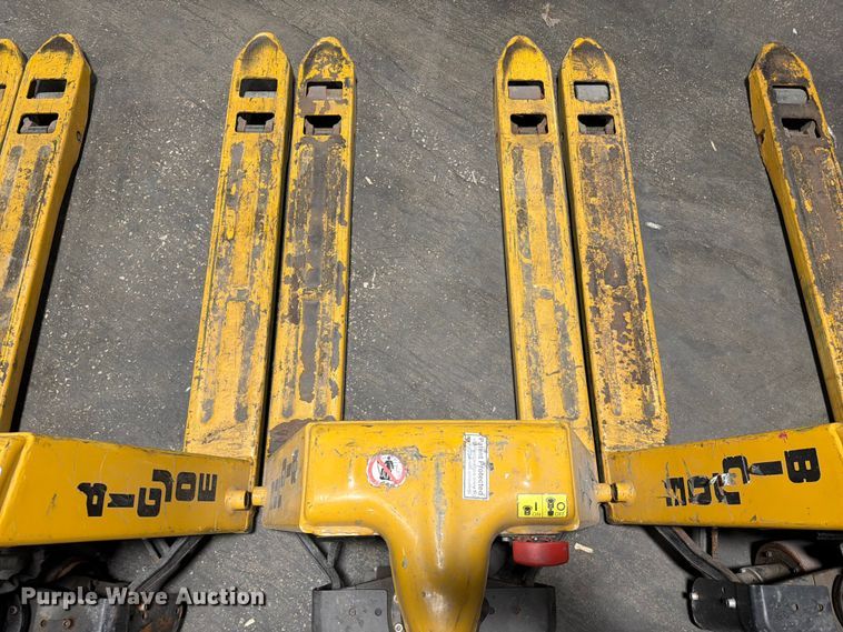 image for item FC3169 (5) Big Joe P-33 pallet jacks
