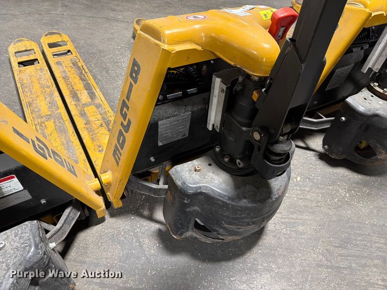 image for item FC3169 (5) Big Joe P-33 pallet jacks